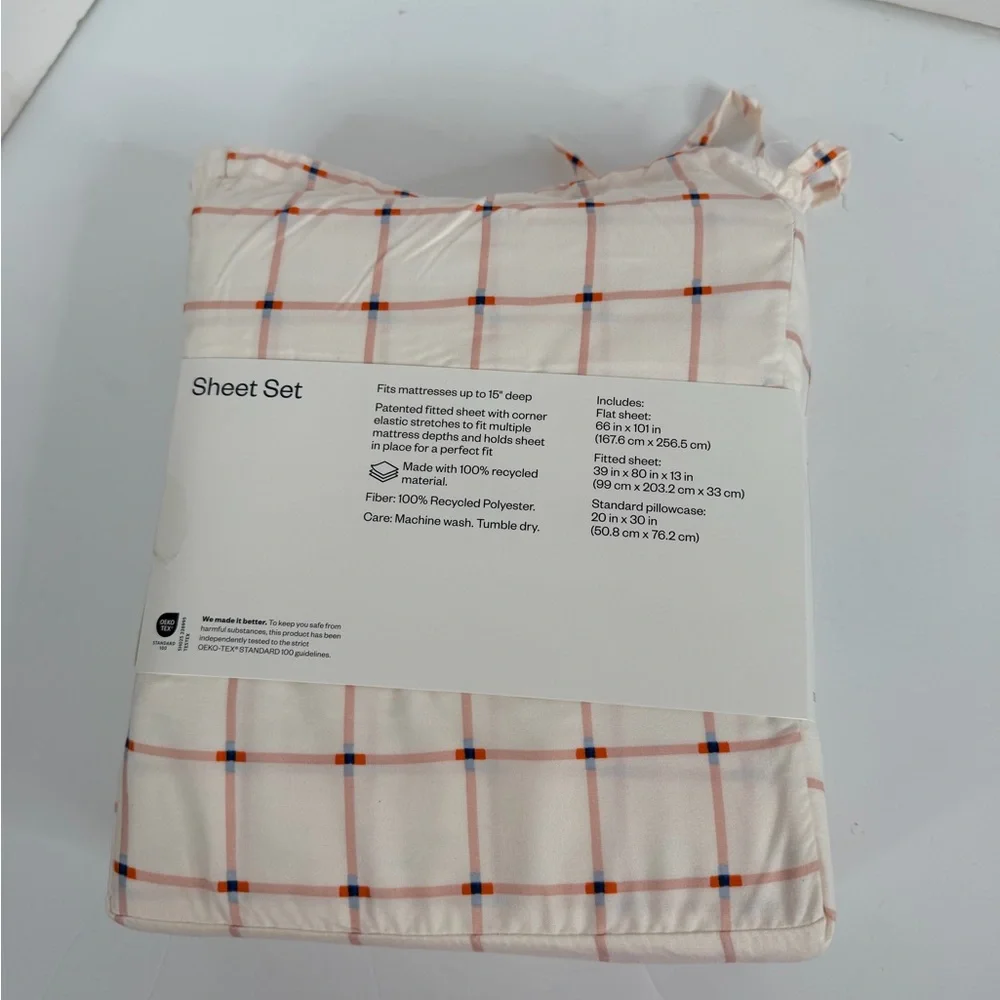 NWT Room Essentials Microfiber Sheet Set – Twin XL – Pink Grid Print‎